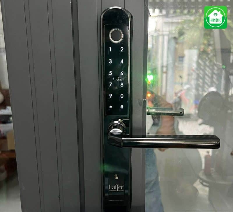 Khóa cửa điện tử vân tay Kitos KT - AL520 chuyên dụng dùng cho các loại cửa nhôm kính